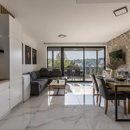 Sea La Vie Apartment Sutivan