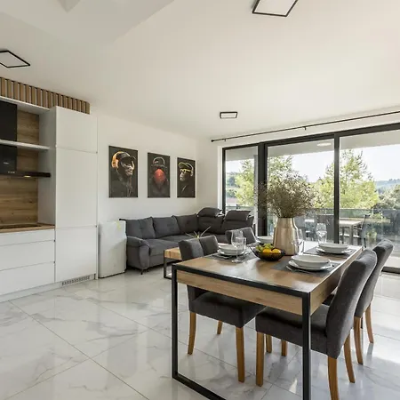 Sea La Vie Apartment Sutivan